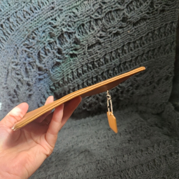 Vintage Coach Camel Skinny Case - Picture 5 of 11